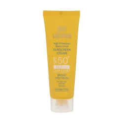 کرم ضدآفتاب بی‌رنگ سینره مدل SPF50 مناسب پوست چرب، حجم 50 میلی‌لیتر